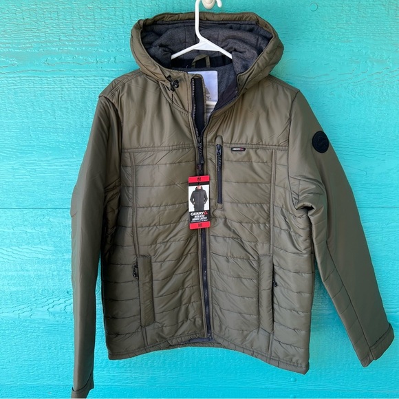 GERRY INSULATED
WEATHERPROOF PUFFER JACKET WITH HOOD SIZE MEDIUM NWT OLIVE GREEN - Picture 1 of 8